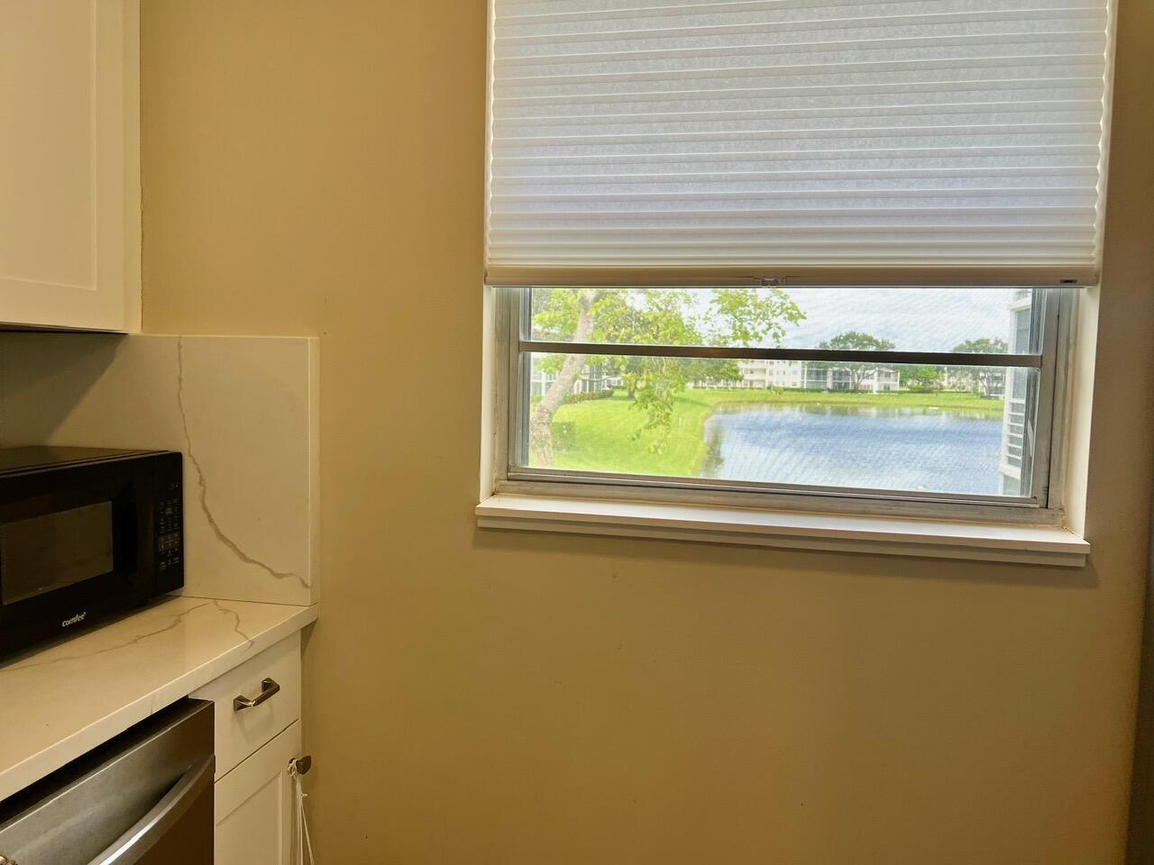 FANSHAW AT CENTURY VILLAGE CONDO - Residential