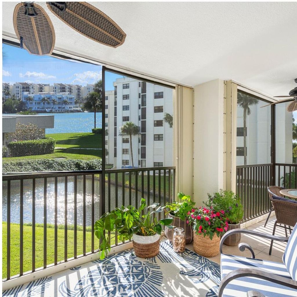 Photo of 19800 Sandpointe Bay Drive #205, Jupiter, FL 33458 (MLS # R11089692)