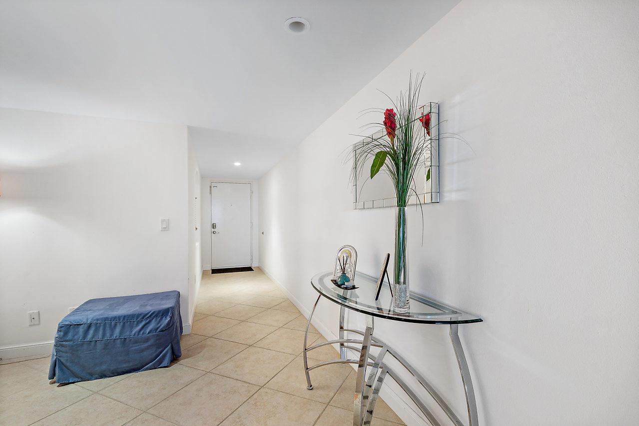 PALM BEACH WINDEMERE COND - Residential Lease