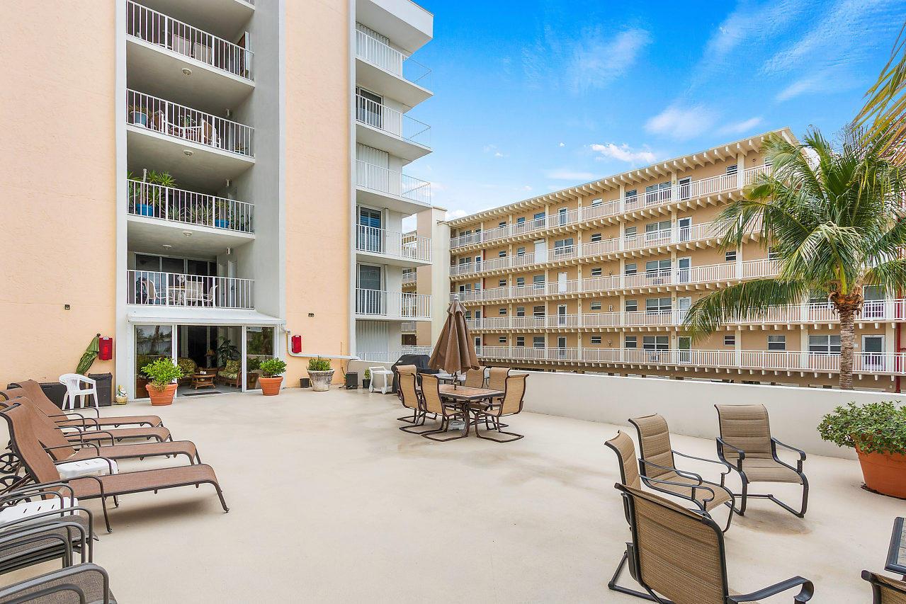 PALM BEACH WINDEMERE COND - Residential Lease