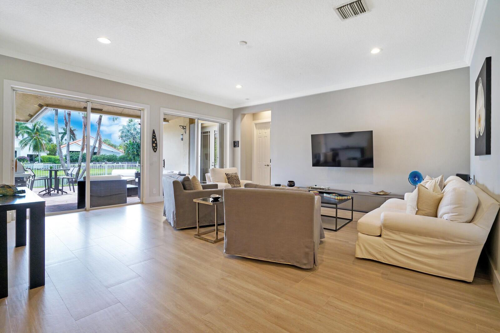 EQUESTRIAN CLUB ESTATES 3 - Residential Lease