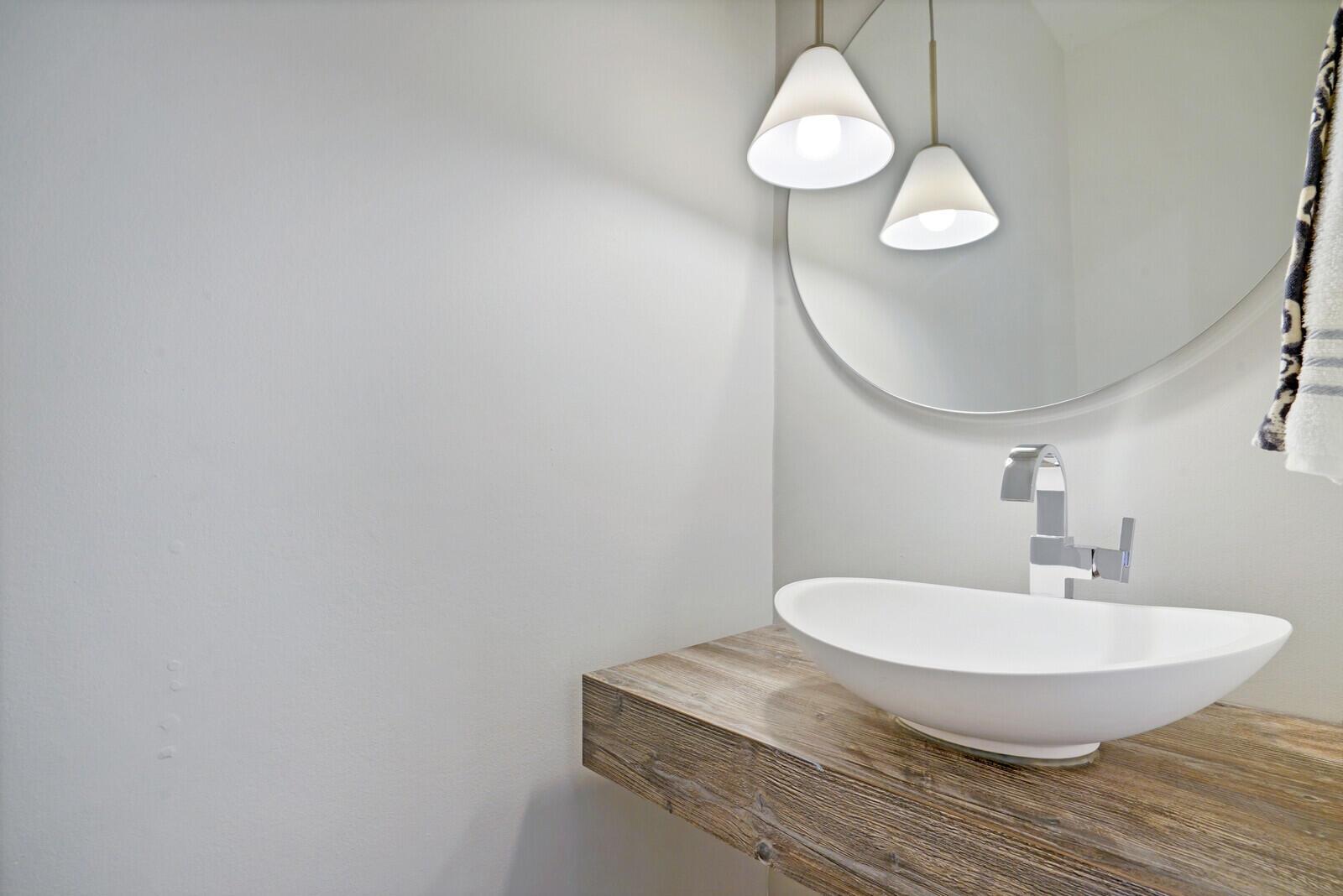 EQUESTRIAN CLUB ESTATES 3 - Residential Lease