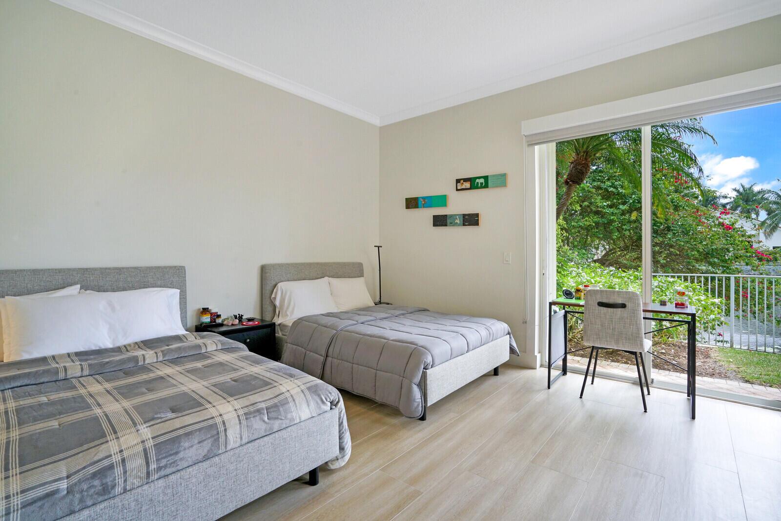 EQUESTRIAN CLUB ESTATES 3 - Residential Lease