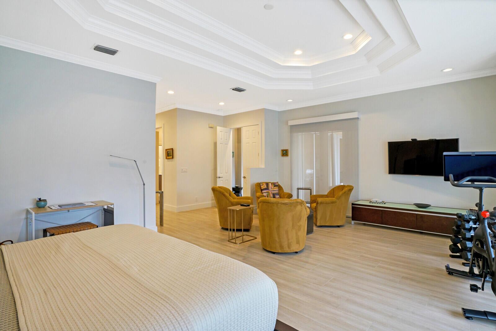 EQUESTRIAN CLUB ESTATES 3 - Residential Lease