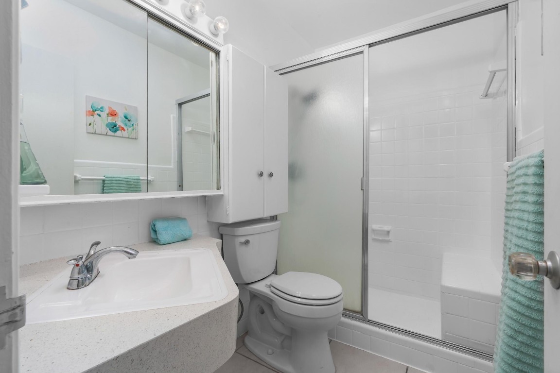 COVE BEACH CLUB - Residential