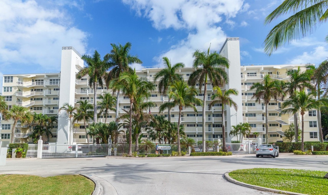 COVE BEACH CLUB - Residential