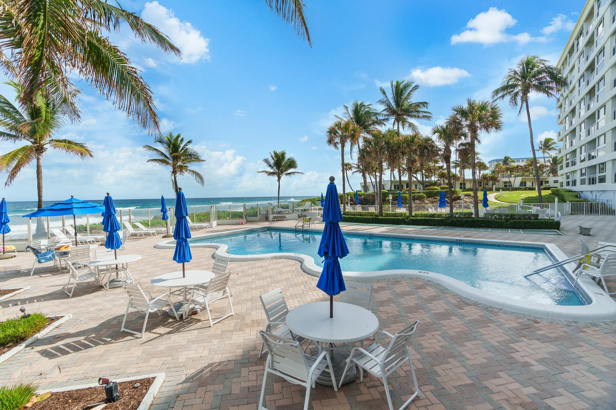 COVE BEACH CLUB - Residential