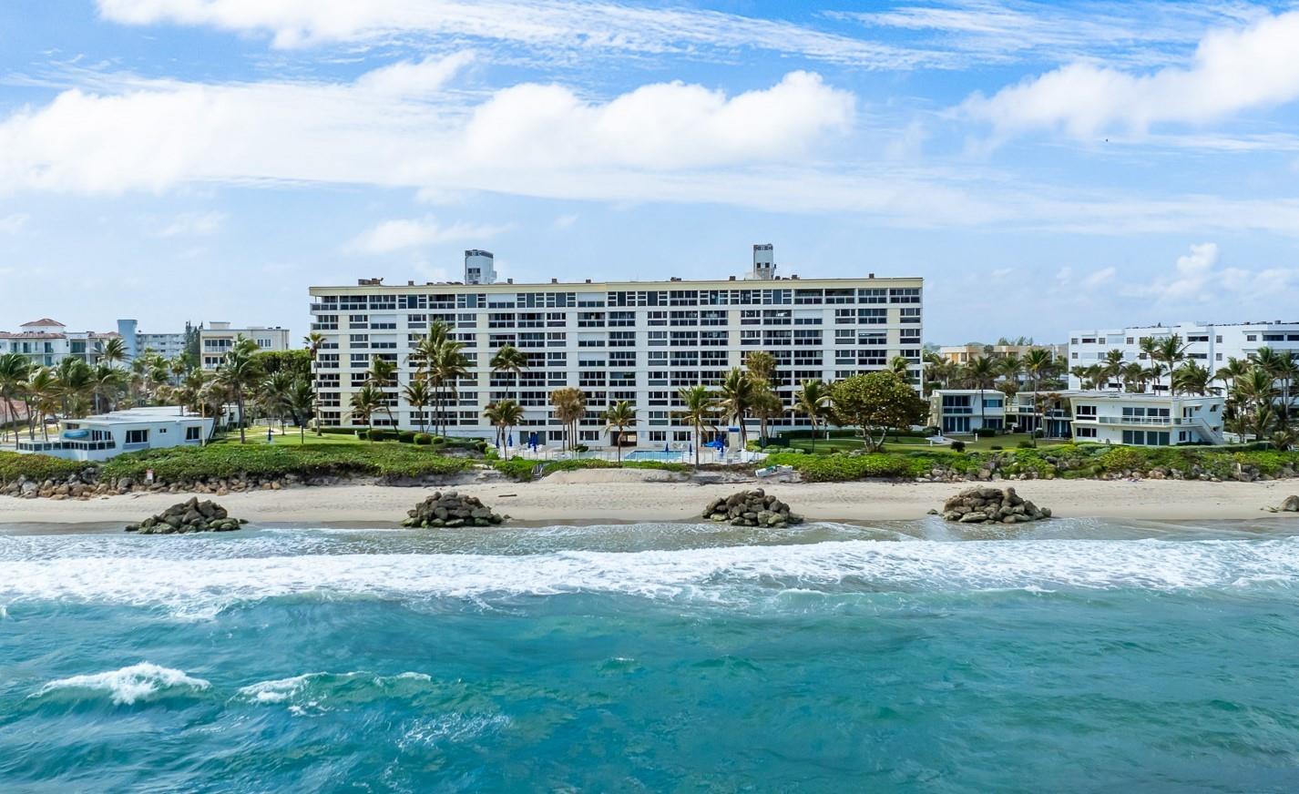 COVE BEACH CLUB - Residential