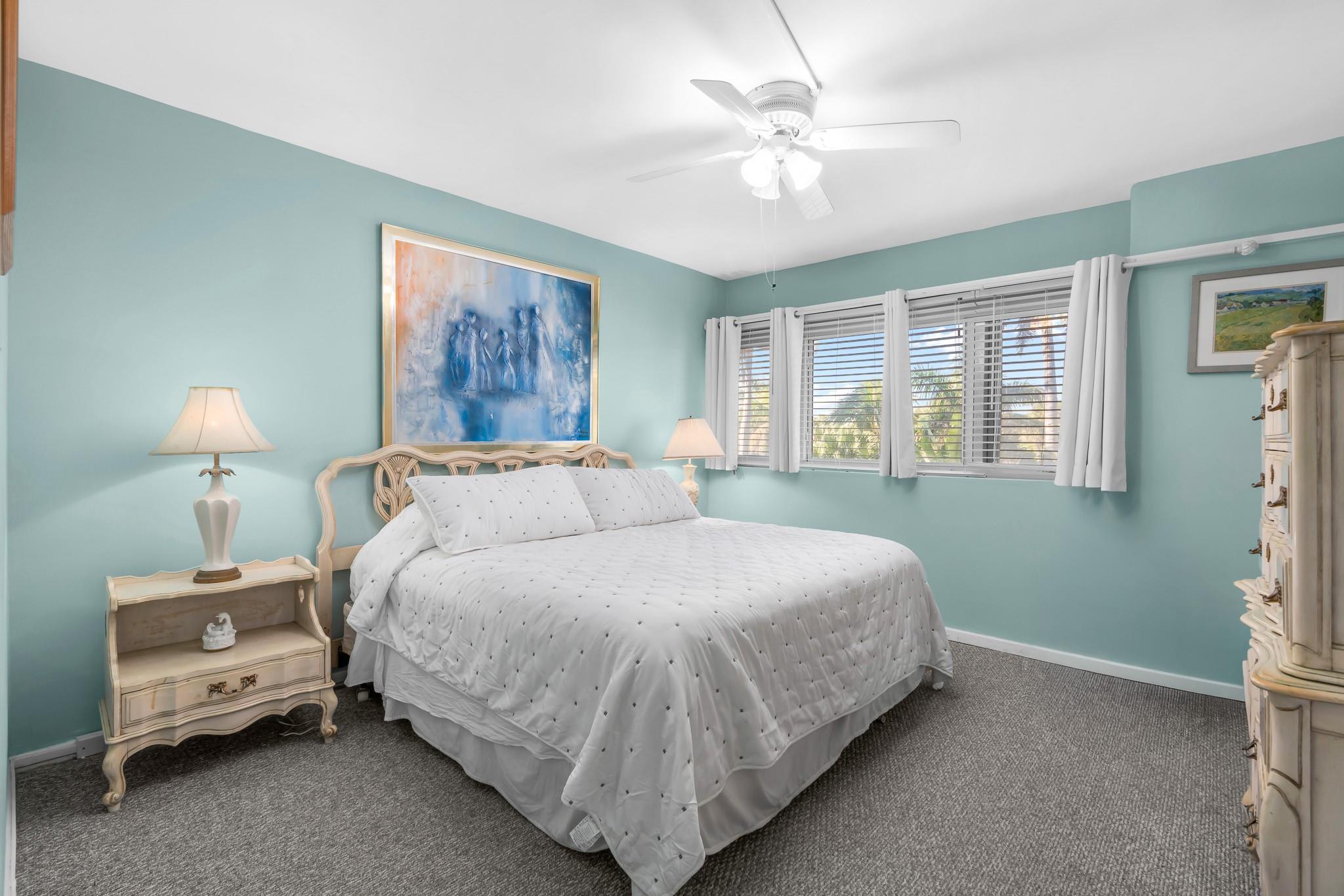 COVE BEACH CLUB - Residential