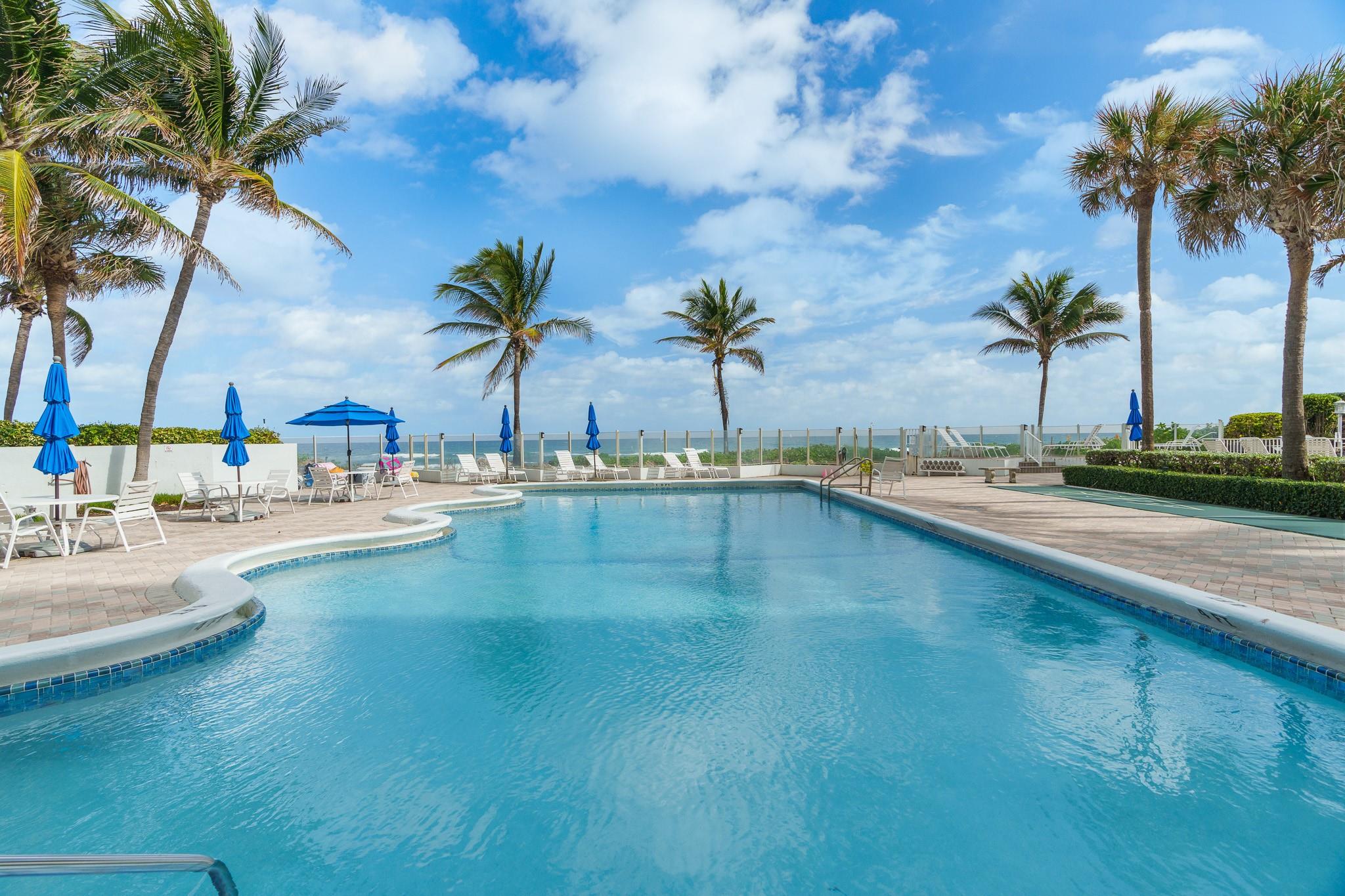 COVE BEACH CLUB - Residential