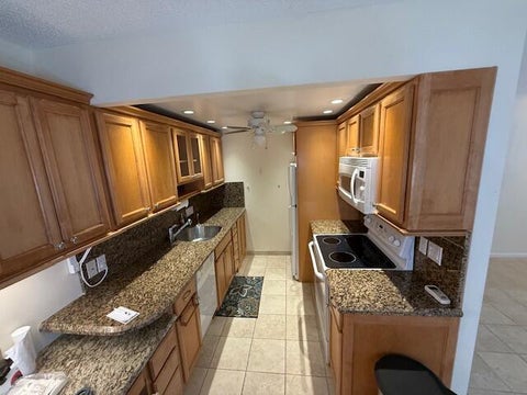 Tiny photo for 3092 Westbury H #3092, Deerfield Beach, FL 33442 (MLS # B26001817)