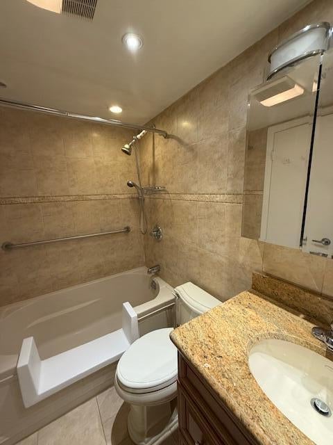 Tiny photo for 3092 Westbury H #3092, Deerfield Beach, FL 33442 (MLS # B26001817)