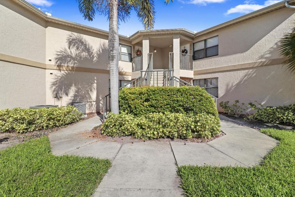 Photo of 2625 Heathcote Drive #2605, Fort Pierce, FL 34982 (MLS # R11142179)