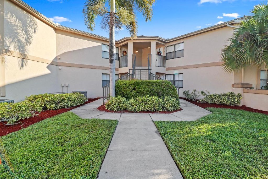 Photo of 2625 Heathcote Drive #2605, Fort Pierce, FL 34982 (MLS # R11142179)