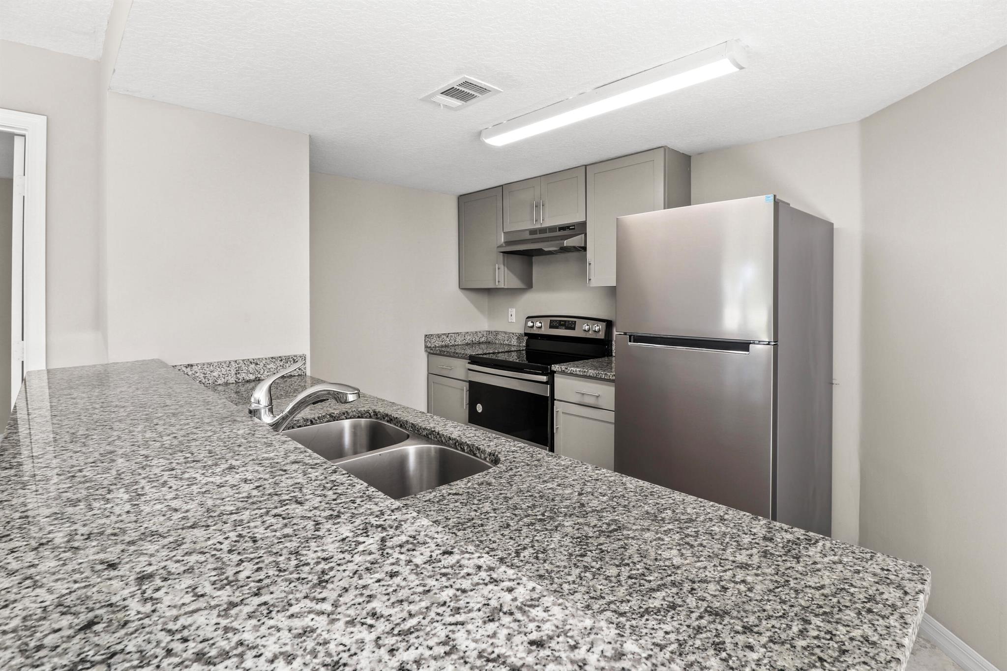 METES AND BOUNDS - Residential Lease