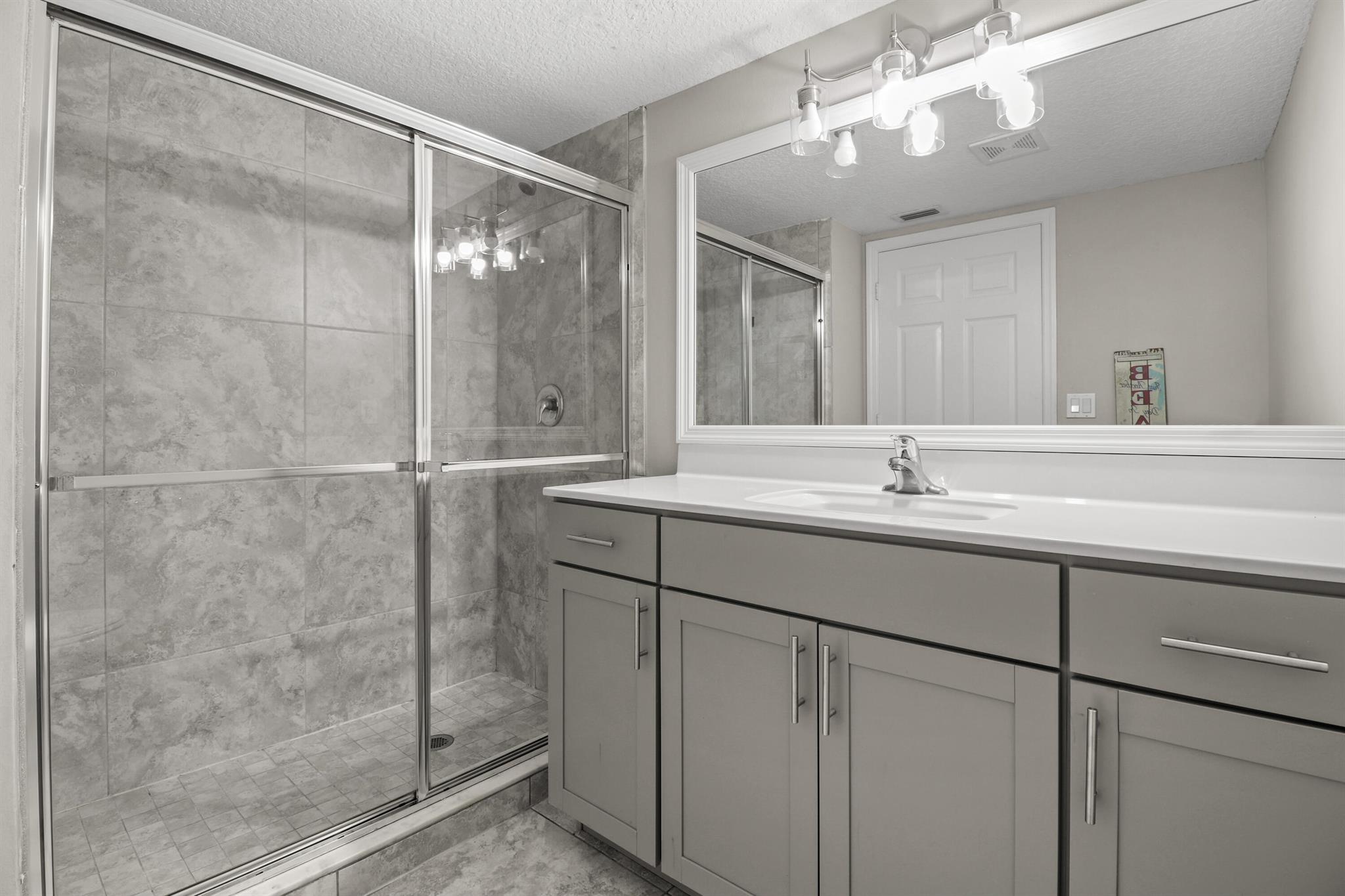 METES AND BOUNDS - Residential Lease