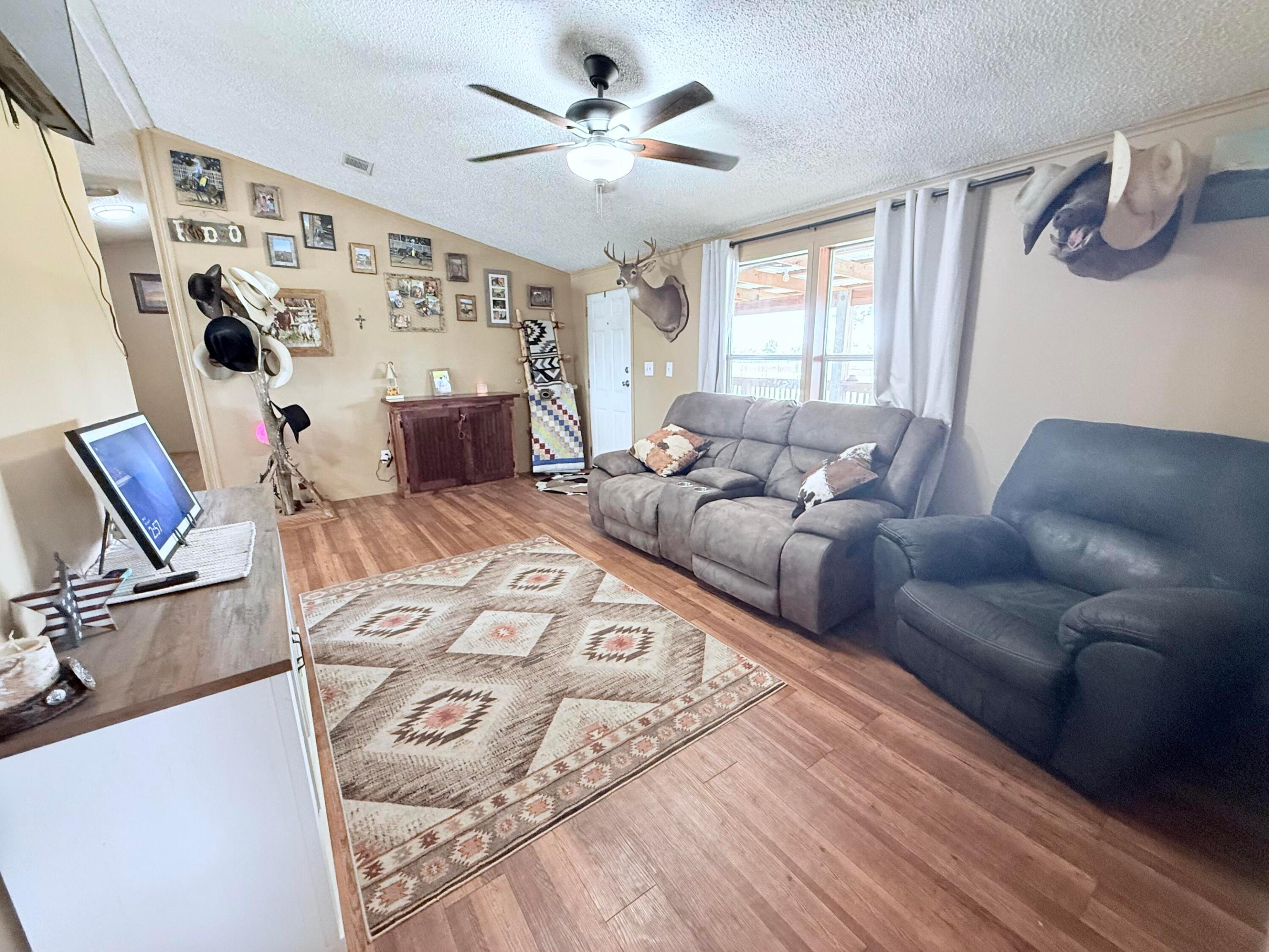 ARROW B RANCH - Residential