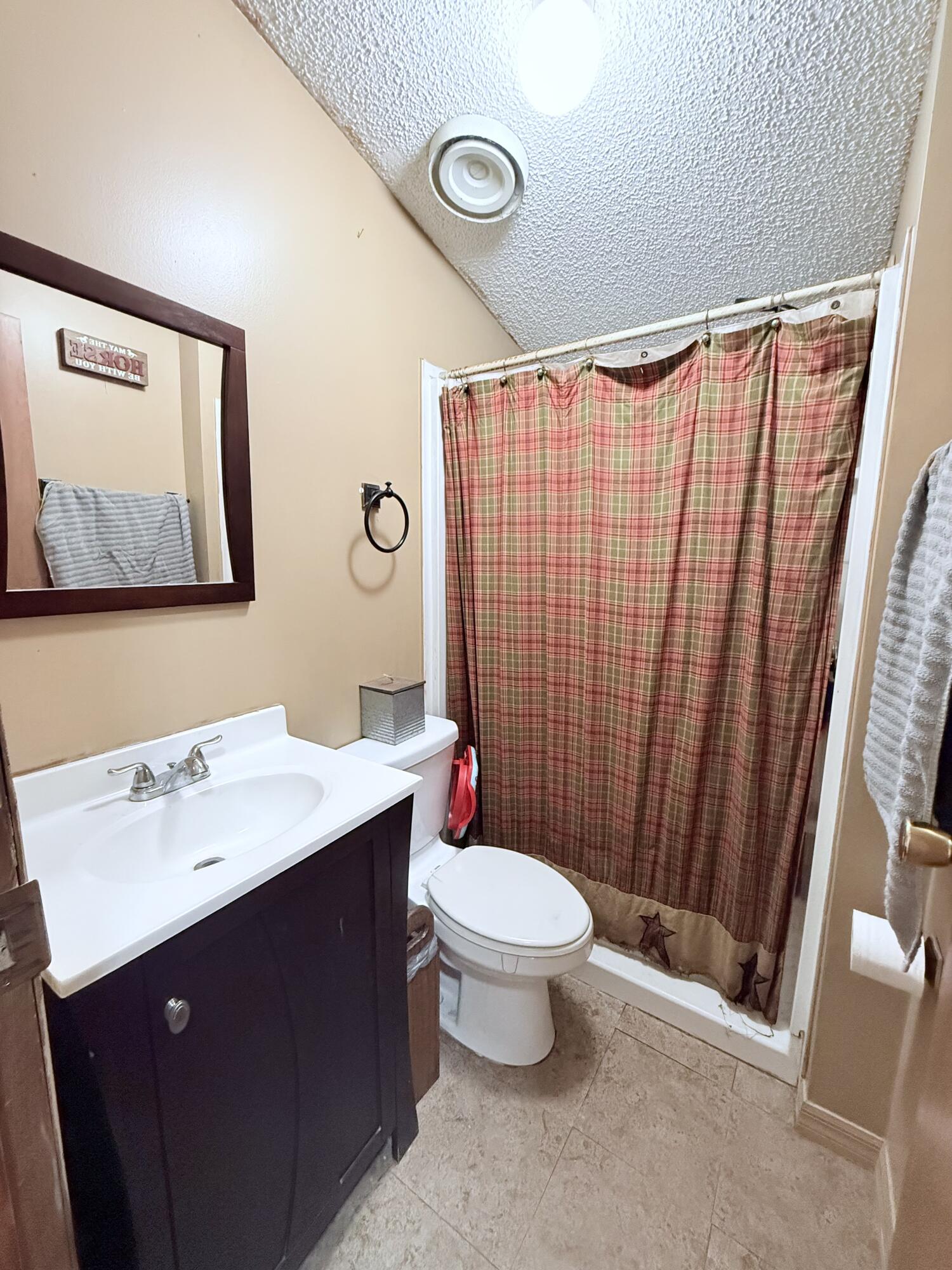 ARROW B RANCH - Residential