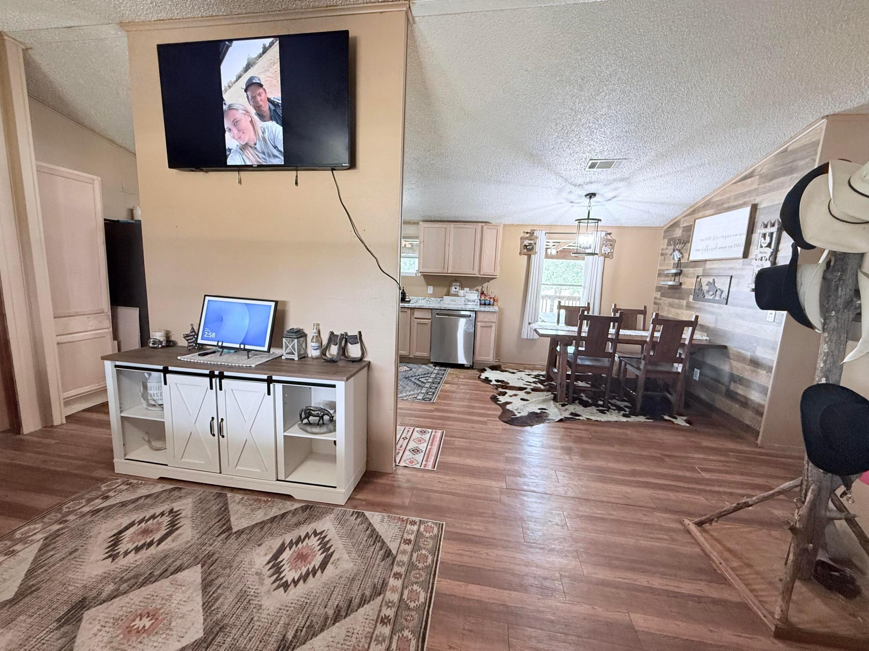 ARROW B RANCH - Residential