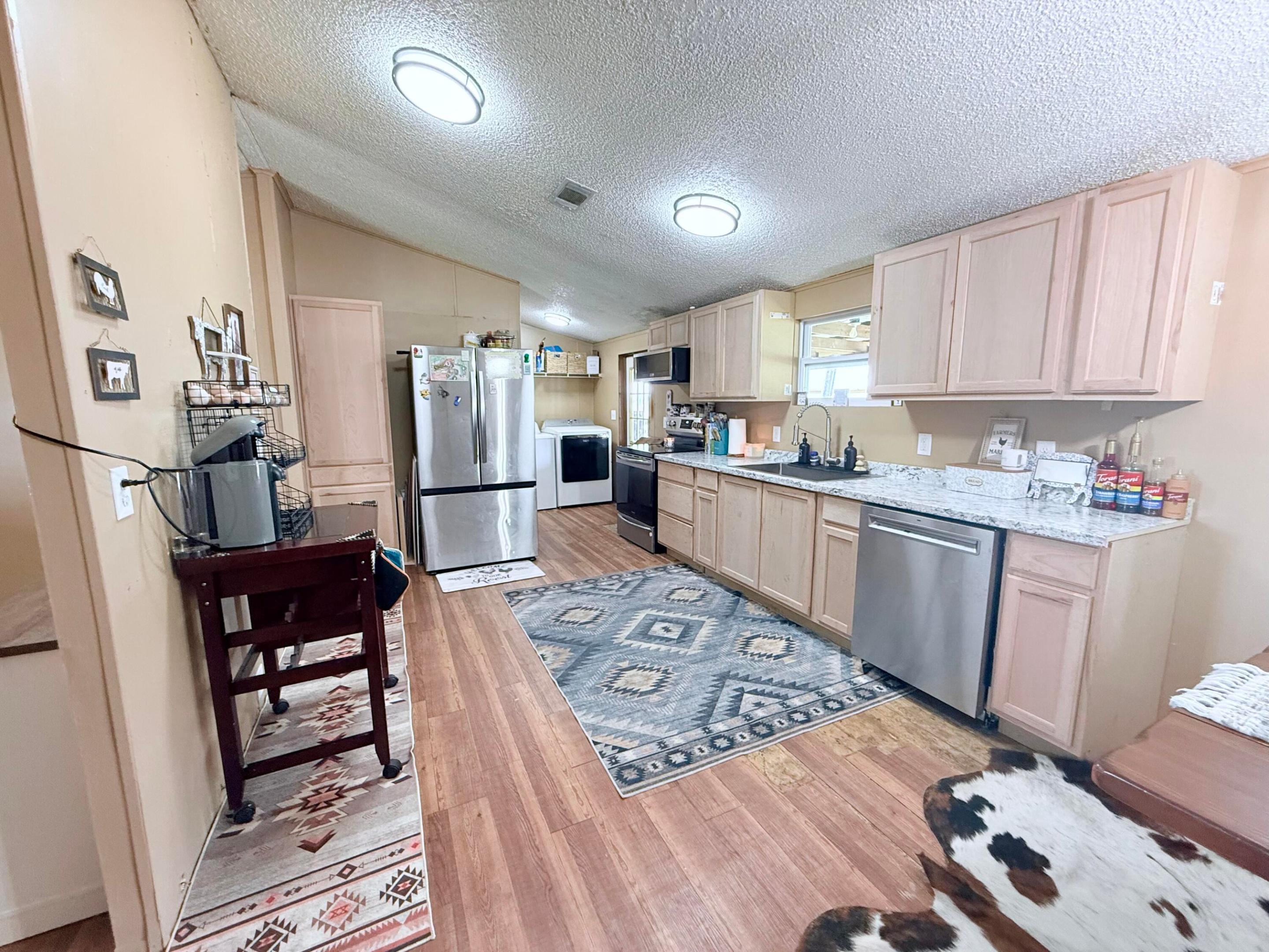 ARROW B RANCH - Residential