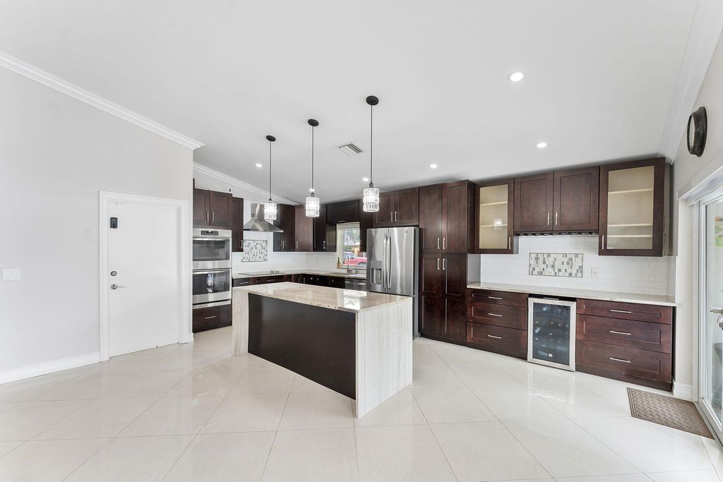 Photo of 7648 Silver Woods Court, Boca Raton, FL 33433 (MLS # R11110751)