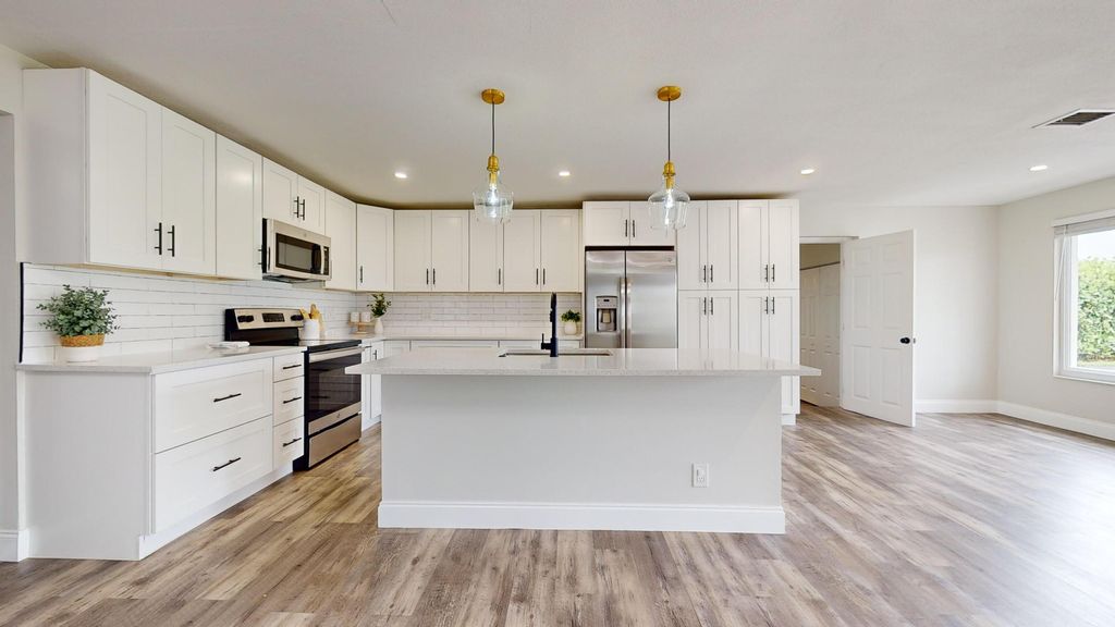 Photo of 350 Glenn Road, West Palm Beach, FL 33405 (MLS # R11004098)