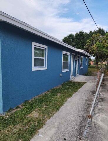 SUZANNE PARK - Residential Lease