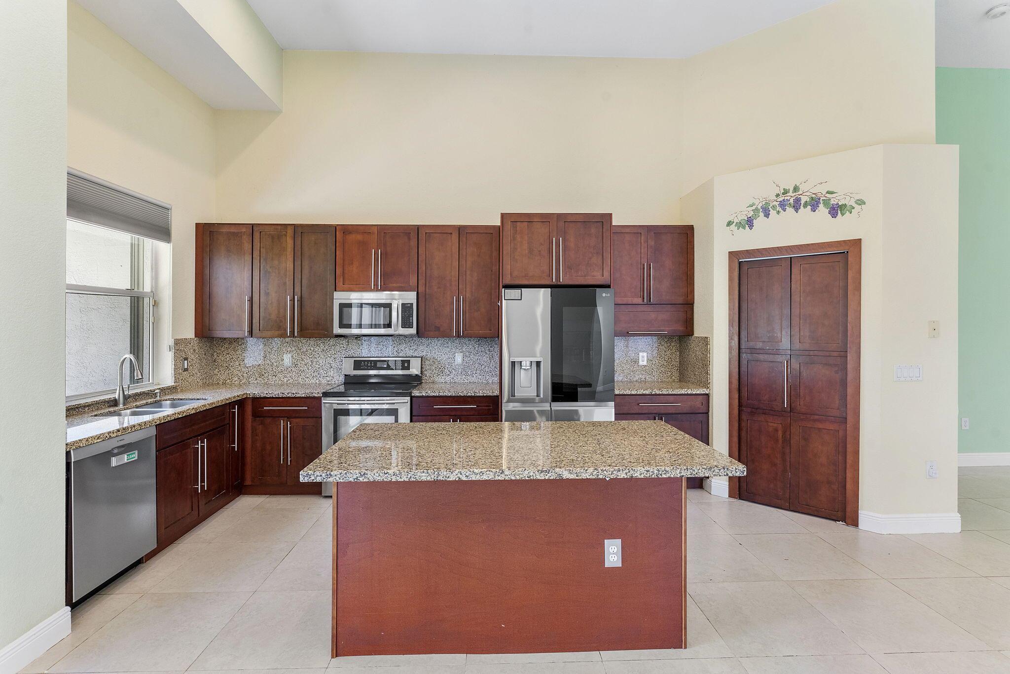HOLIDAY SPRINGS VILLAGE S - Residential