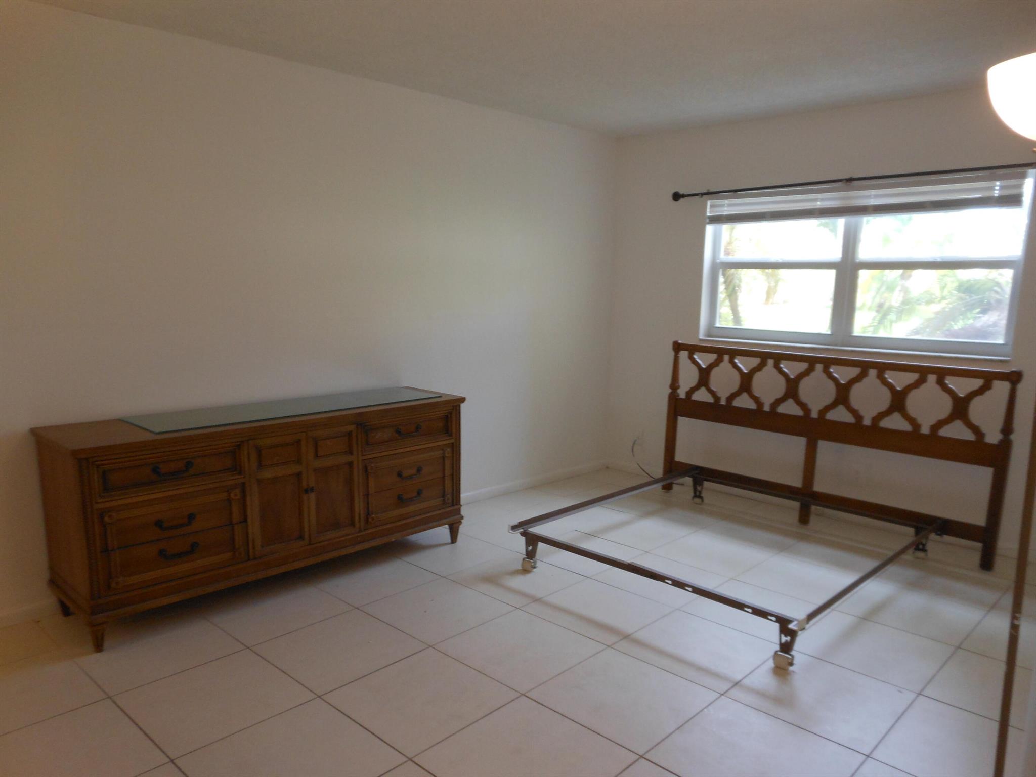 2515 NE 1st Court 117