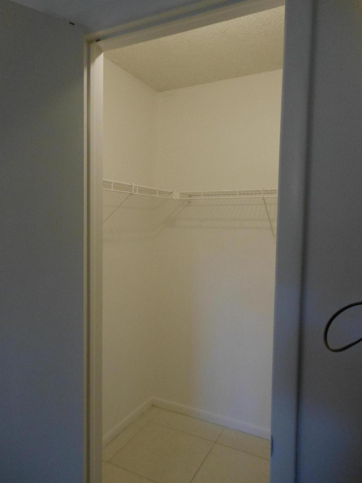 2515 NE 1st Court 117