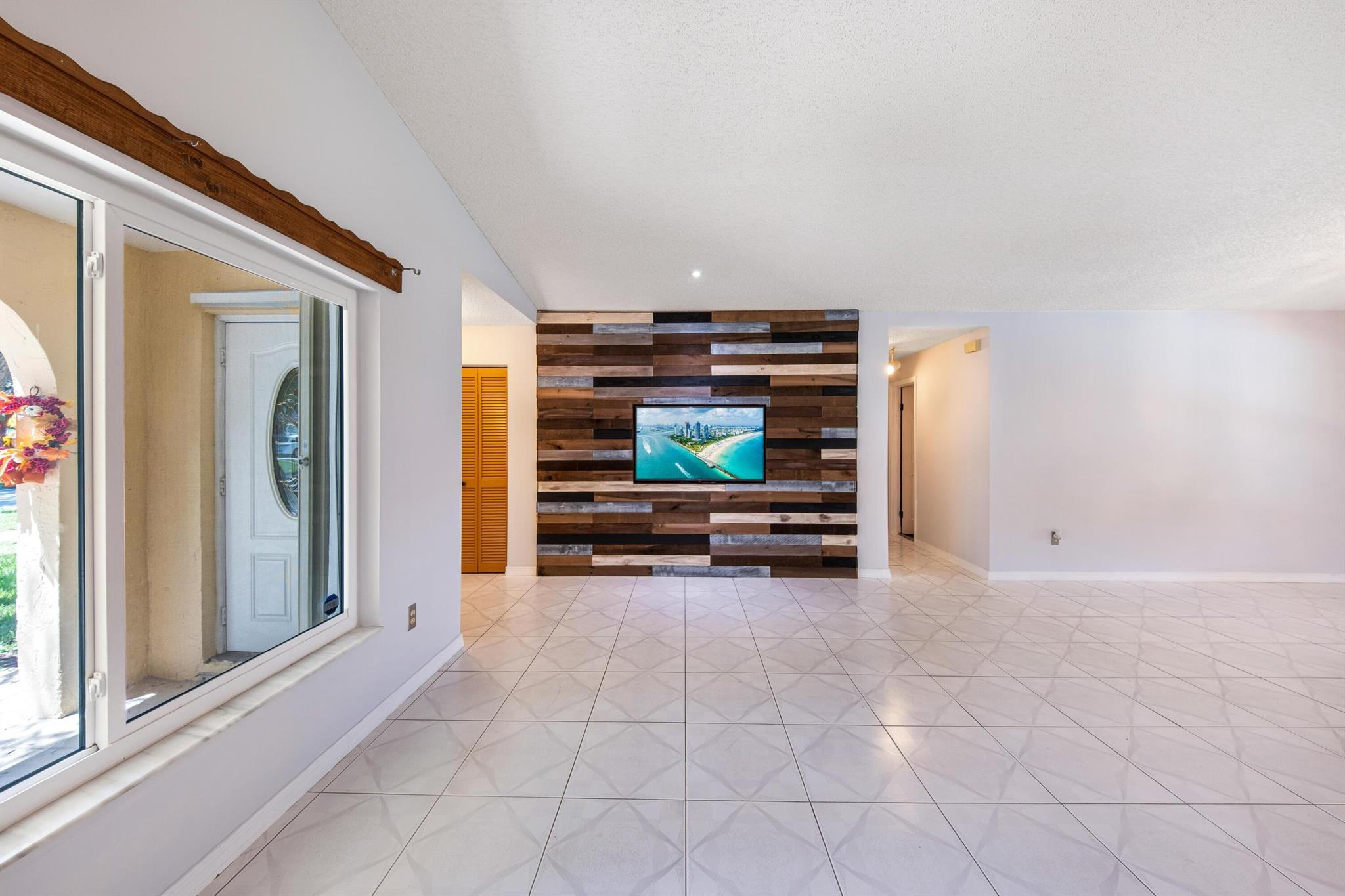 FLAMINGO GARDENS-TAMARIND - Residential