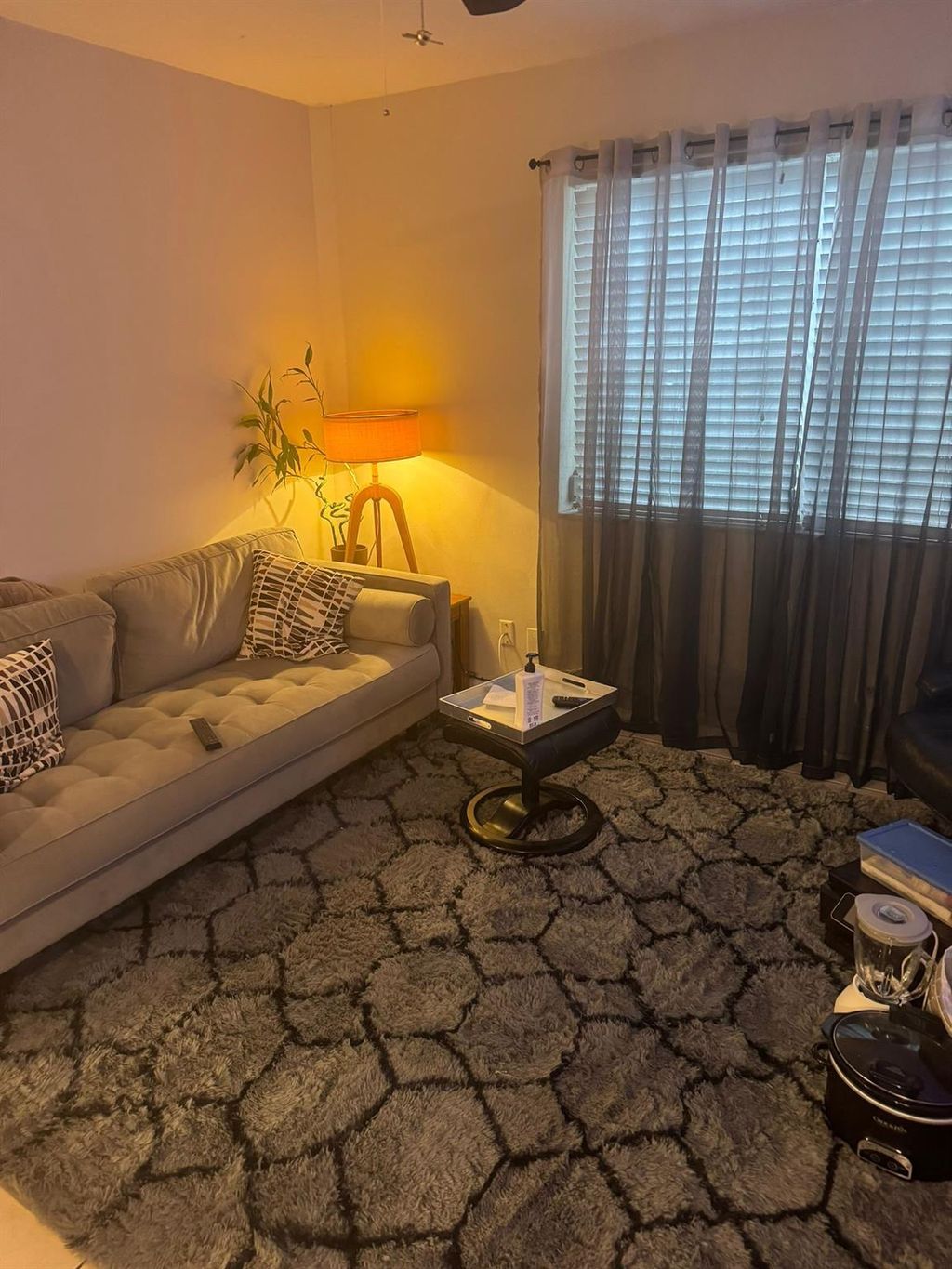 Photo of 327 SW 16th Court #2, Fort Lauderdale, FL 33315 (MLS # F10450101)