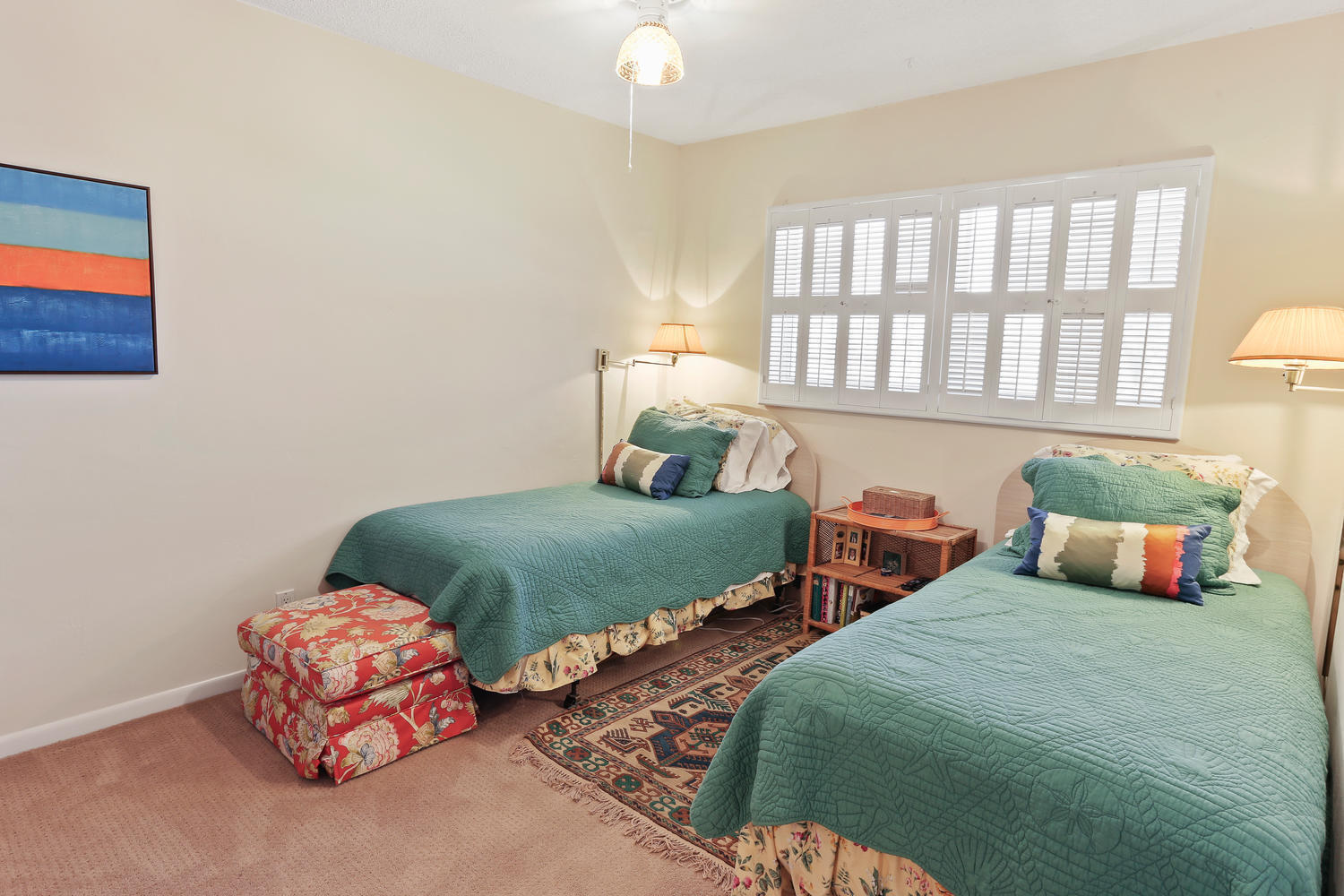 PENTHOUSE TOWERS CONDO - Residential