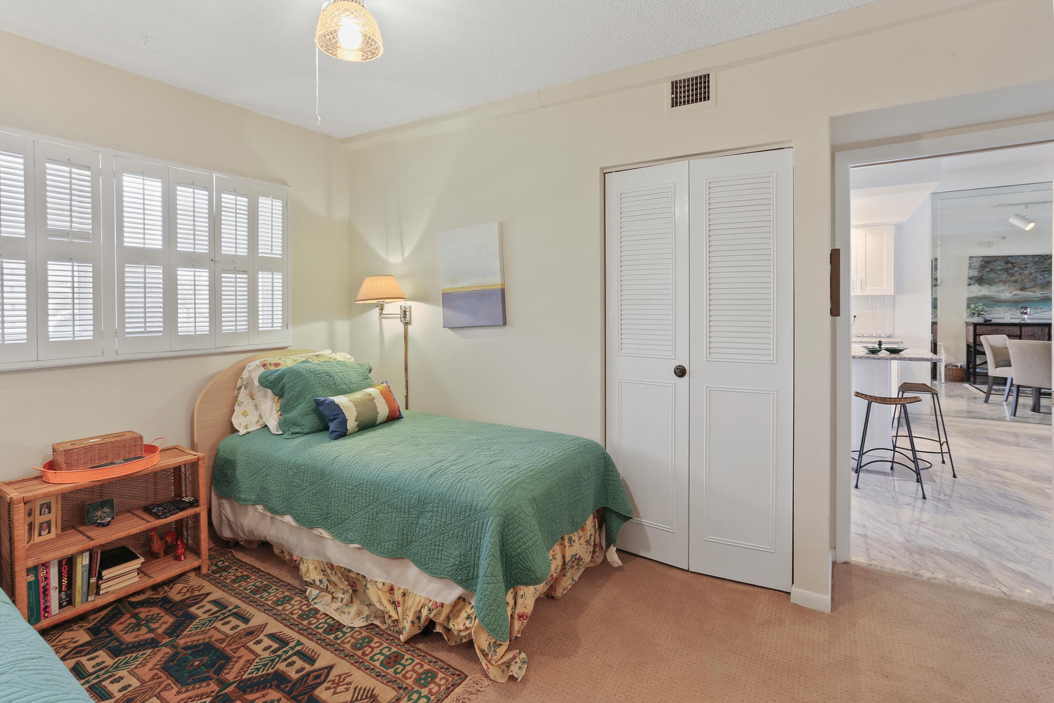 PENTHOUSE TOWERS CONDO - Residential