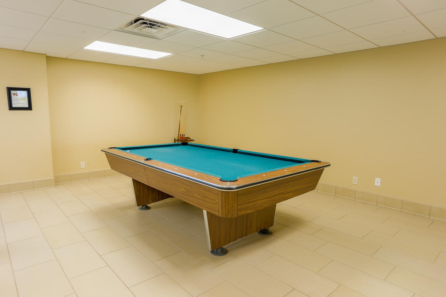 PENTHOUSE TOWERS CONDO - Residential