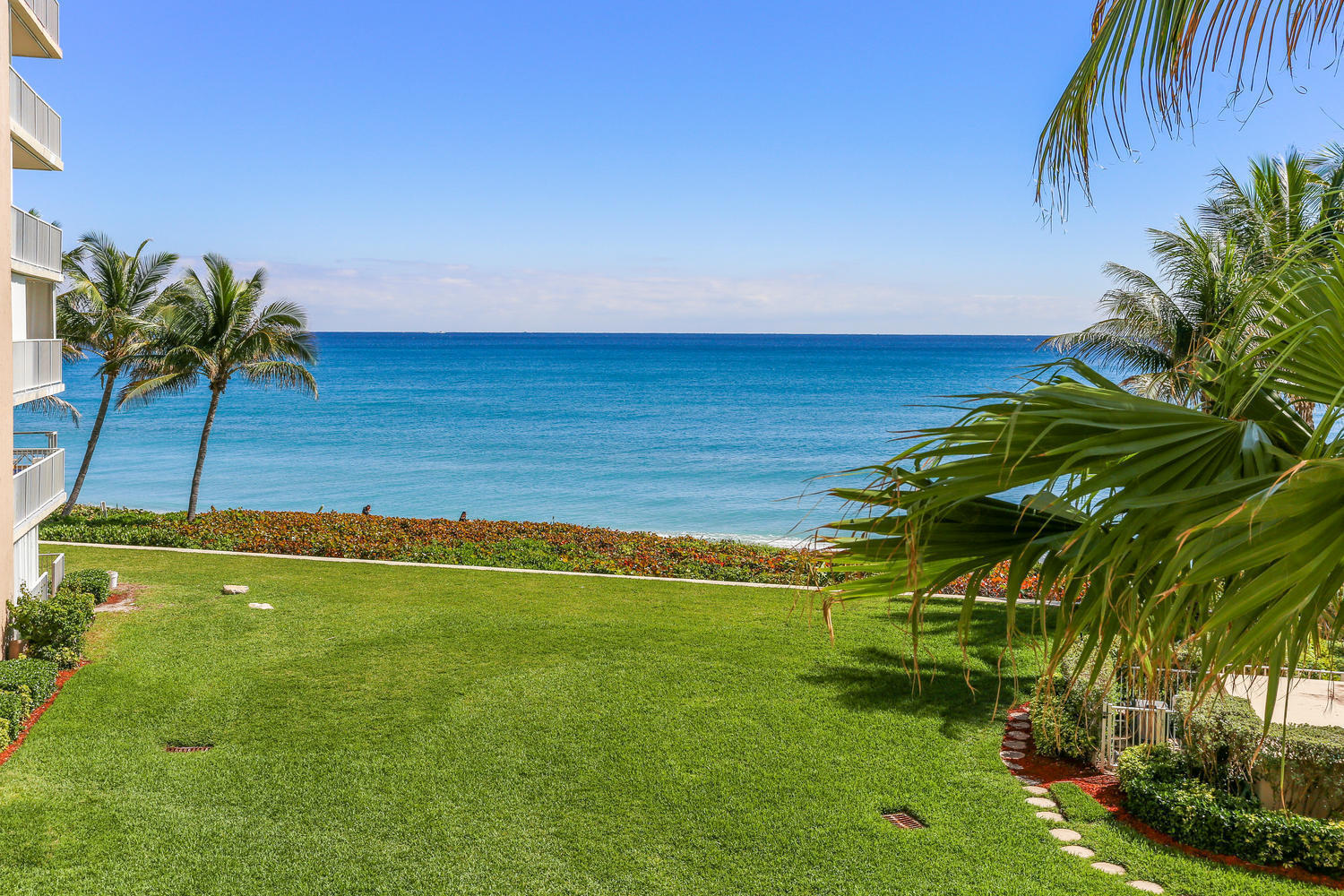 PENTHOUSE TOWERS CONDO - Residential