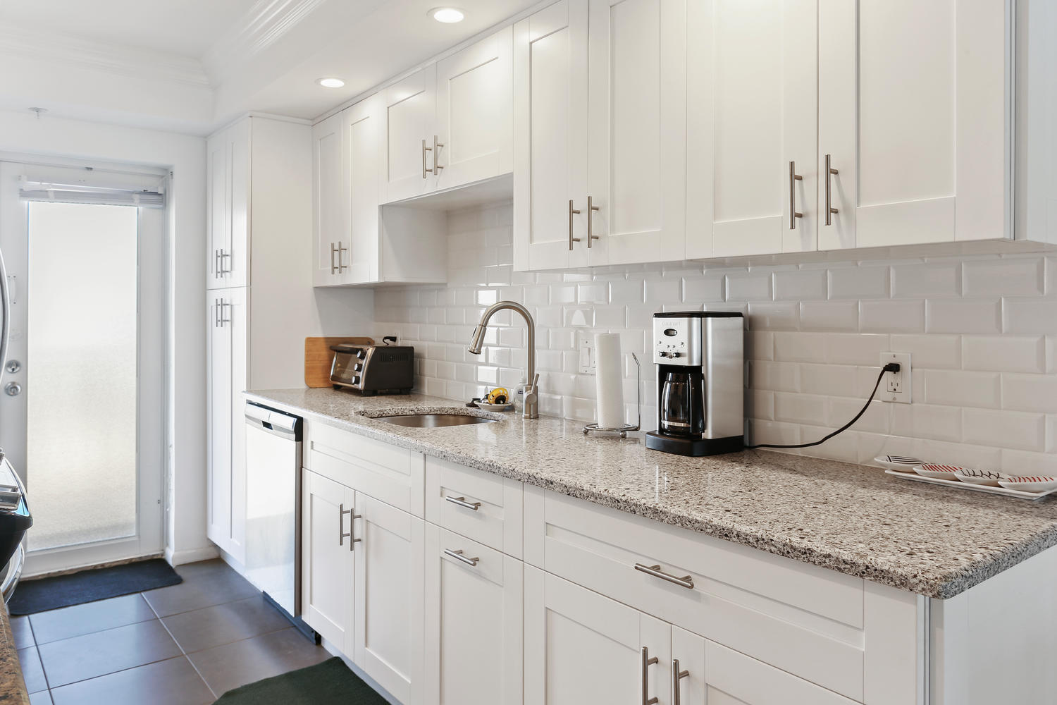 PENTHOUSE TOWERS CONDO - Residential