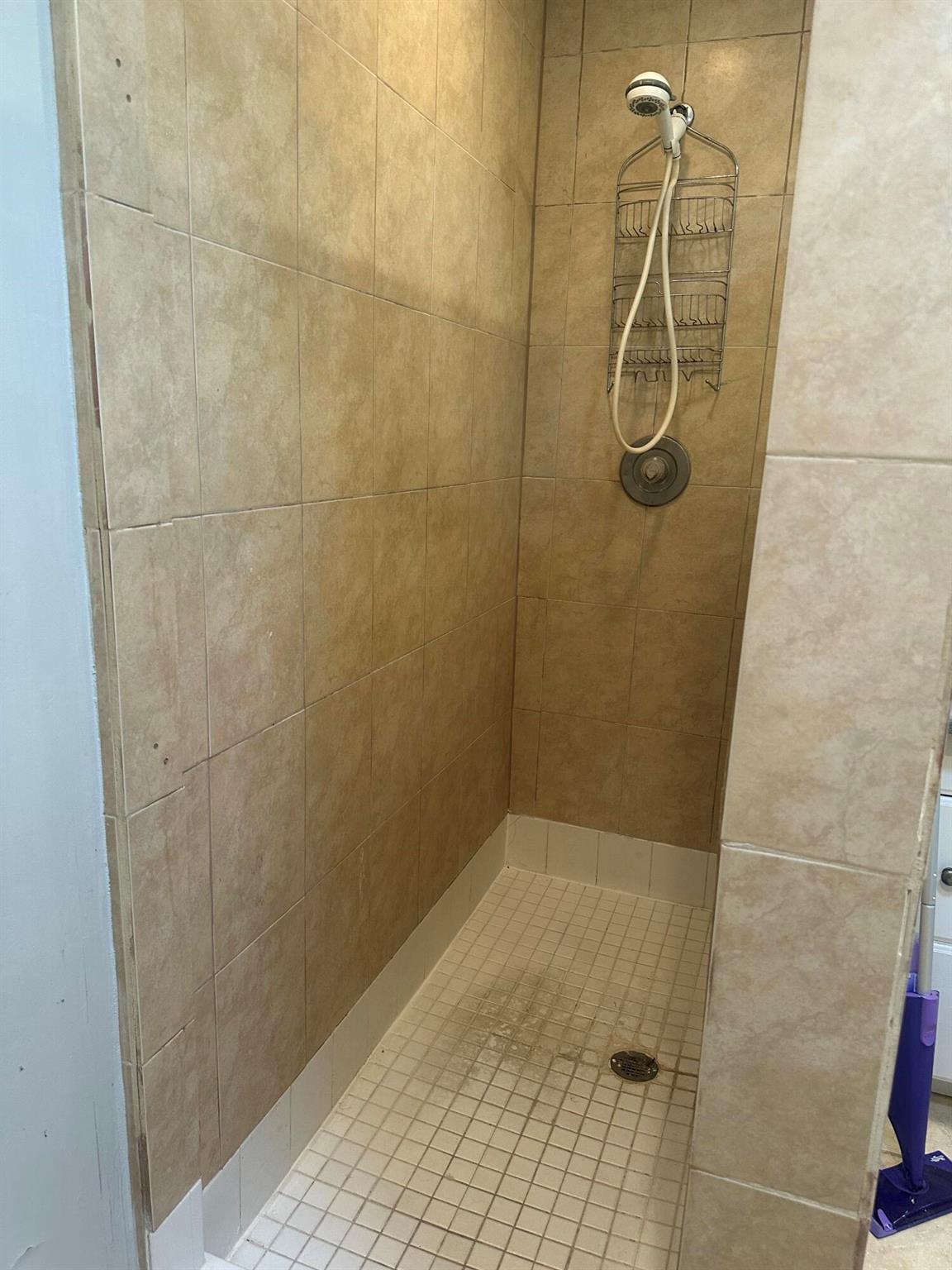 EASTRIDGE ESTATES - Residential