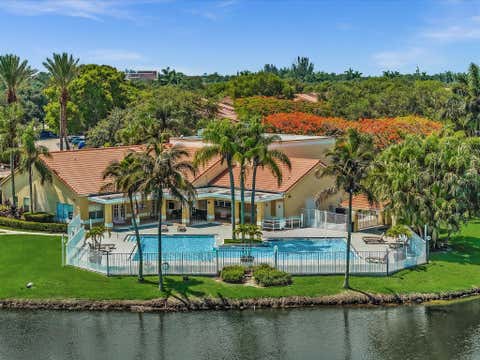 Tiny photo for 731 Vista Isles Drive #1521, Sunrise, FL 33325 (MLS # B26044181)