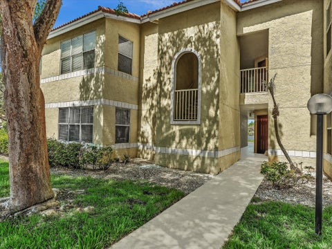 Photo of 731 Vista Isles Drive #1521, Sunrise, FL 33325 (MLS # B26044181)