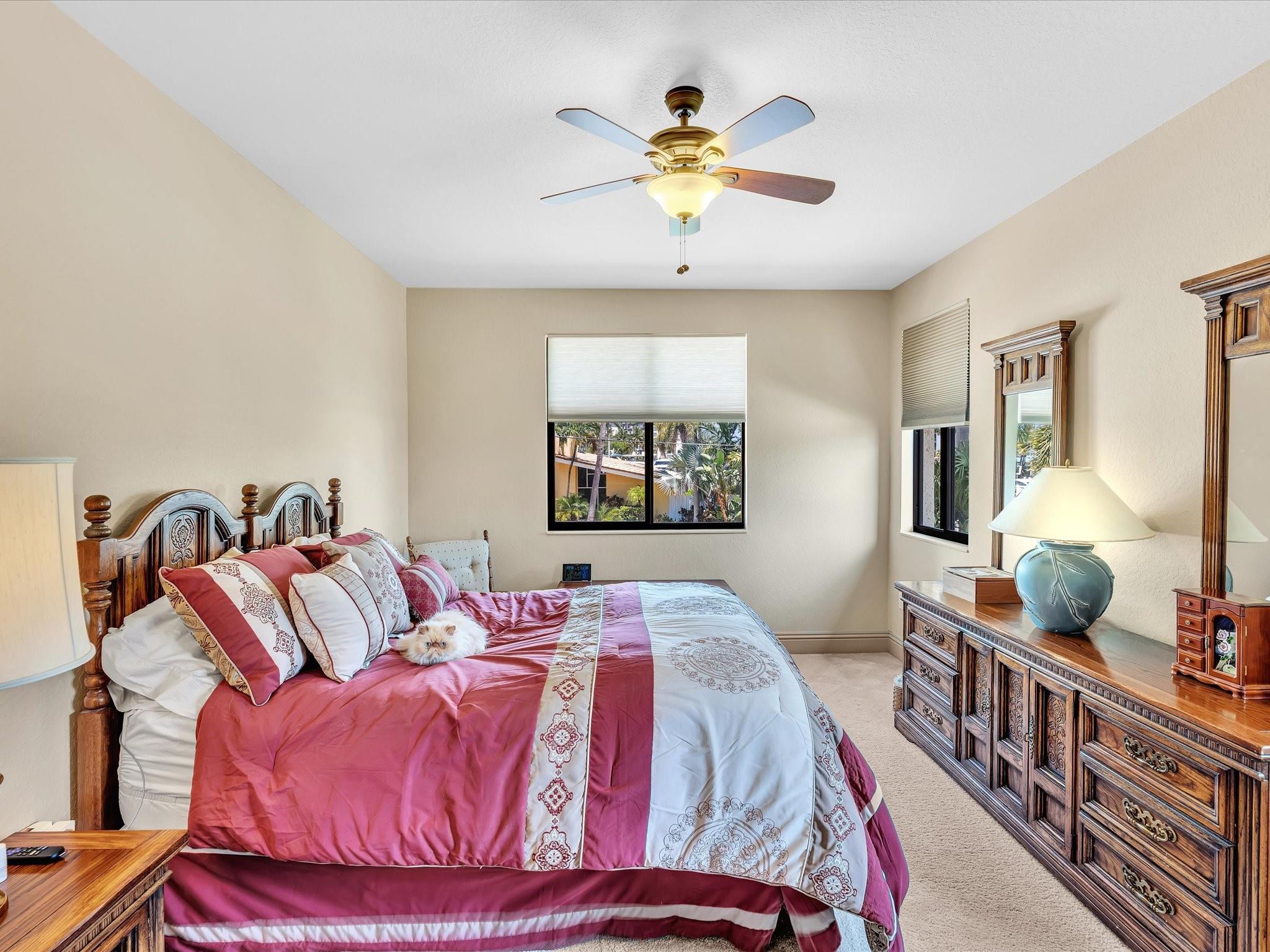 SANTA BARBARA SHORES - Residential