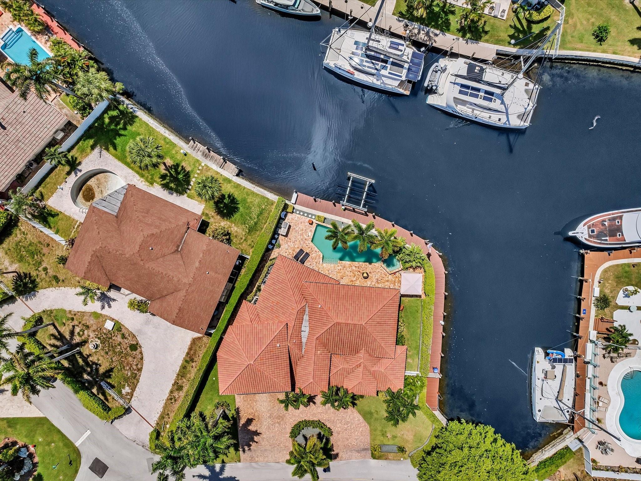 SANTA BARBARA SHORES - Residential