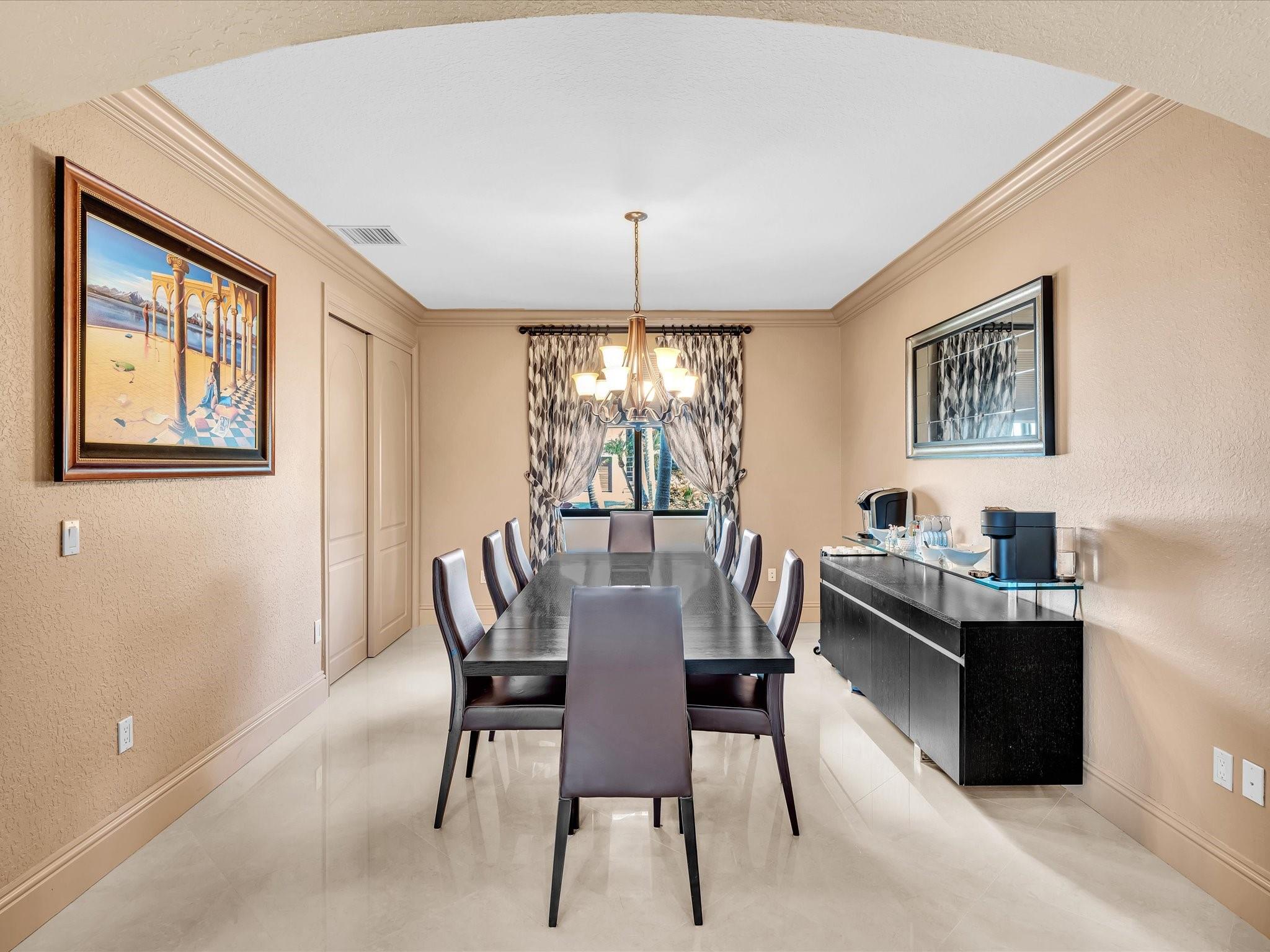 SANTA BARBARA SHORES - Residential