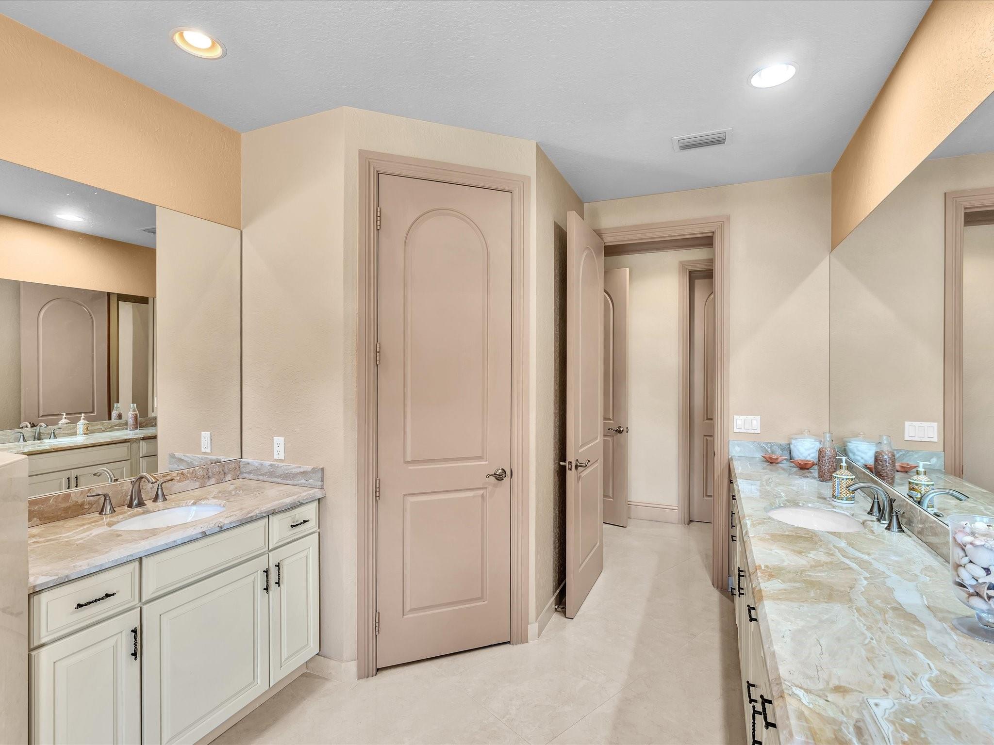 SANTA BARBARA SHORES - Residential