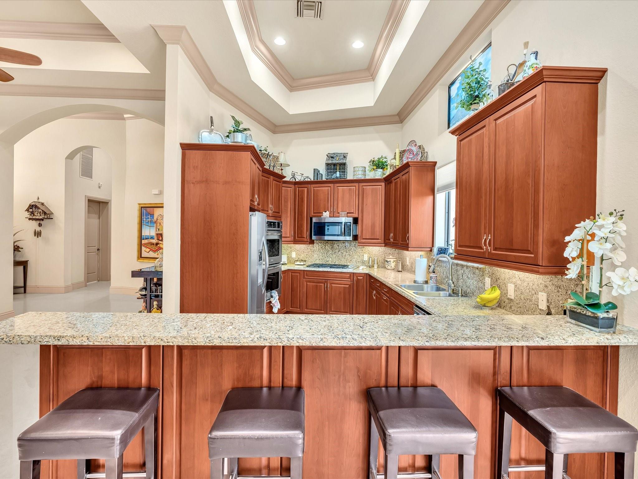 SANTA BARBARA SHORES - Residential