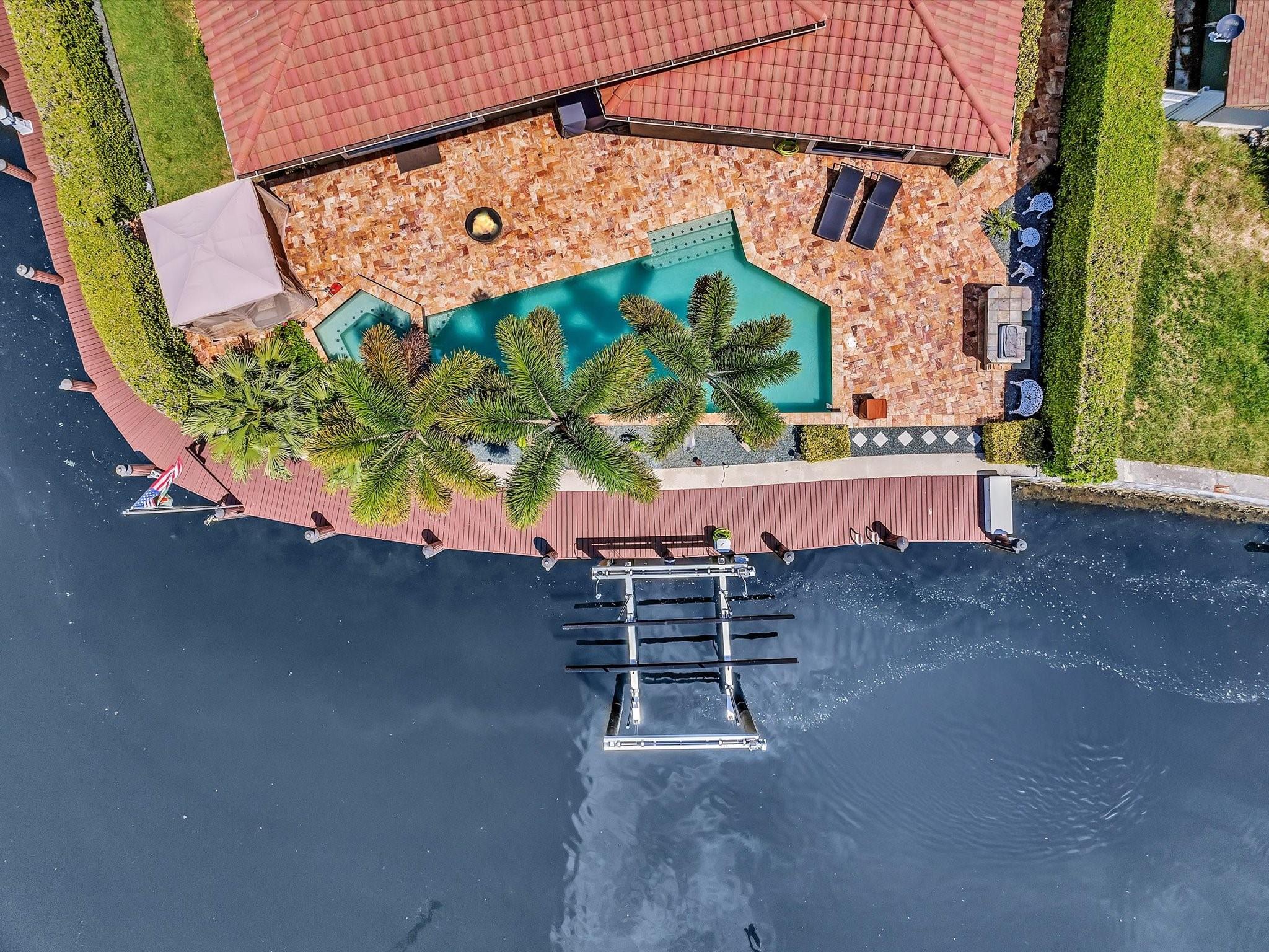 SANTA BARBARA SHORES - Residential