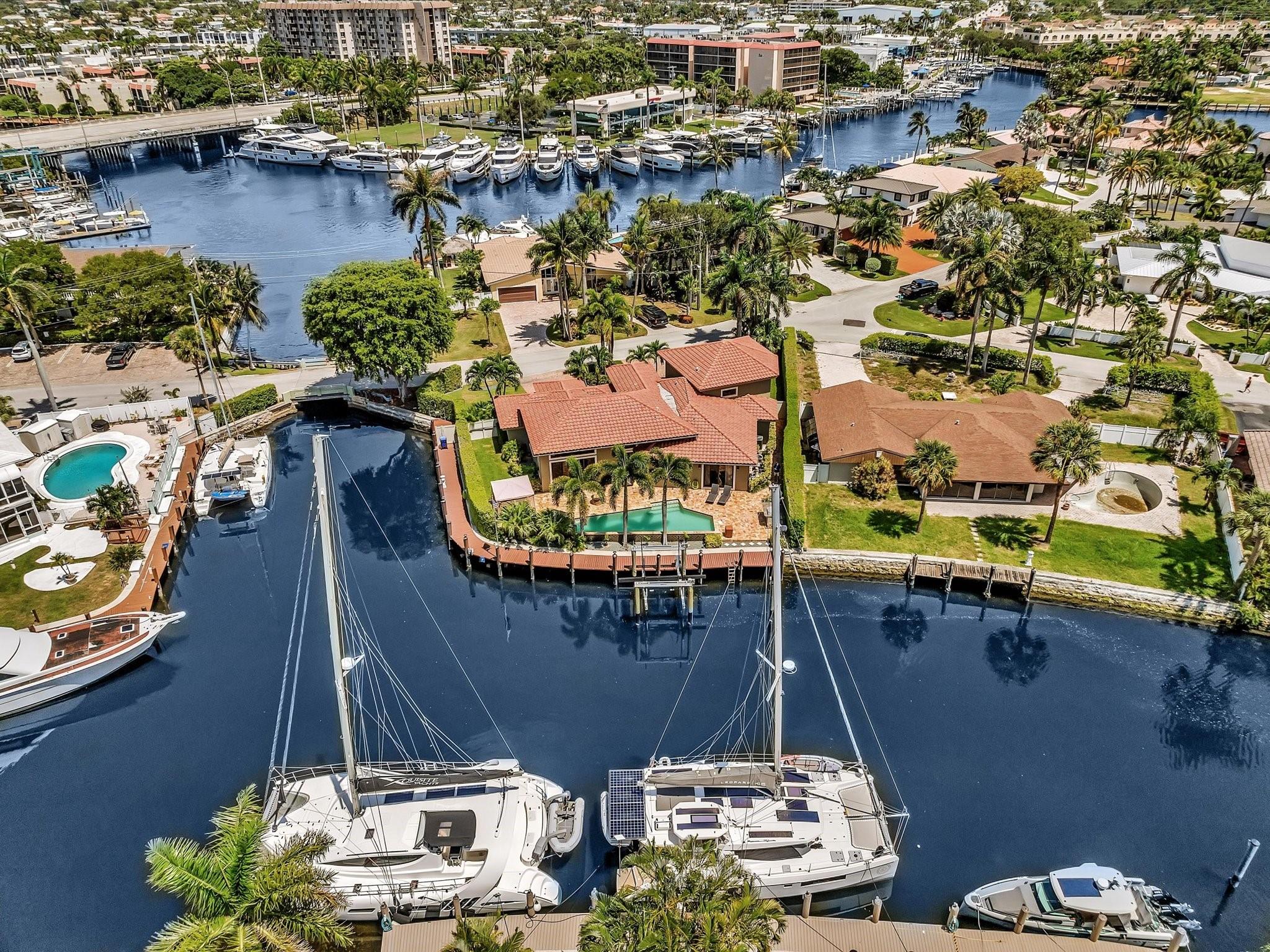 SANTA BARBARA SHORES - Residential