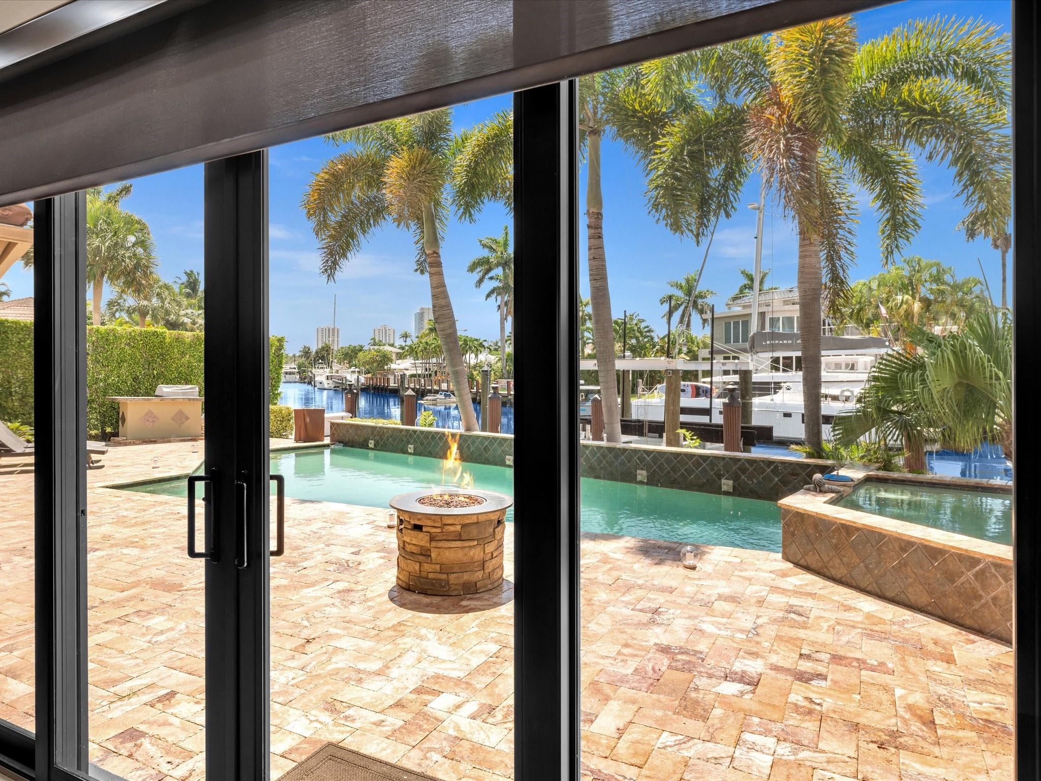 SANTA BARBARA SHORES - Residential