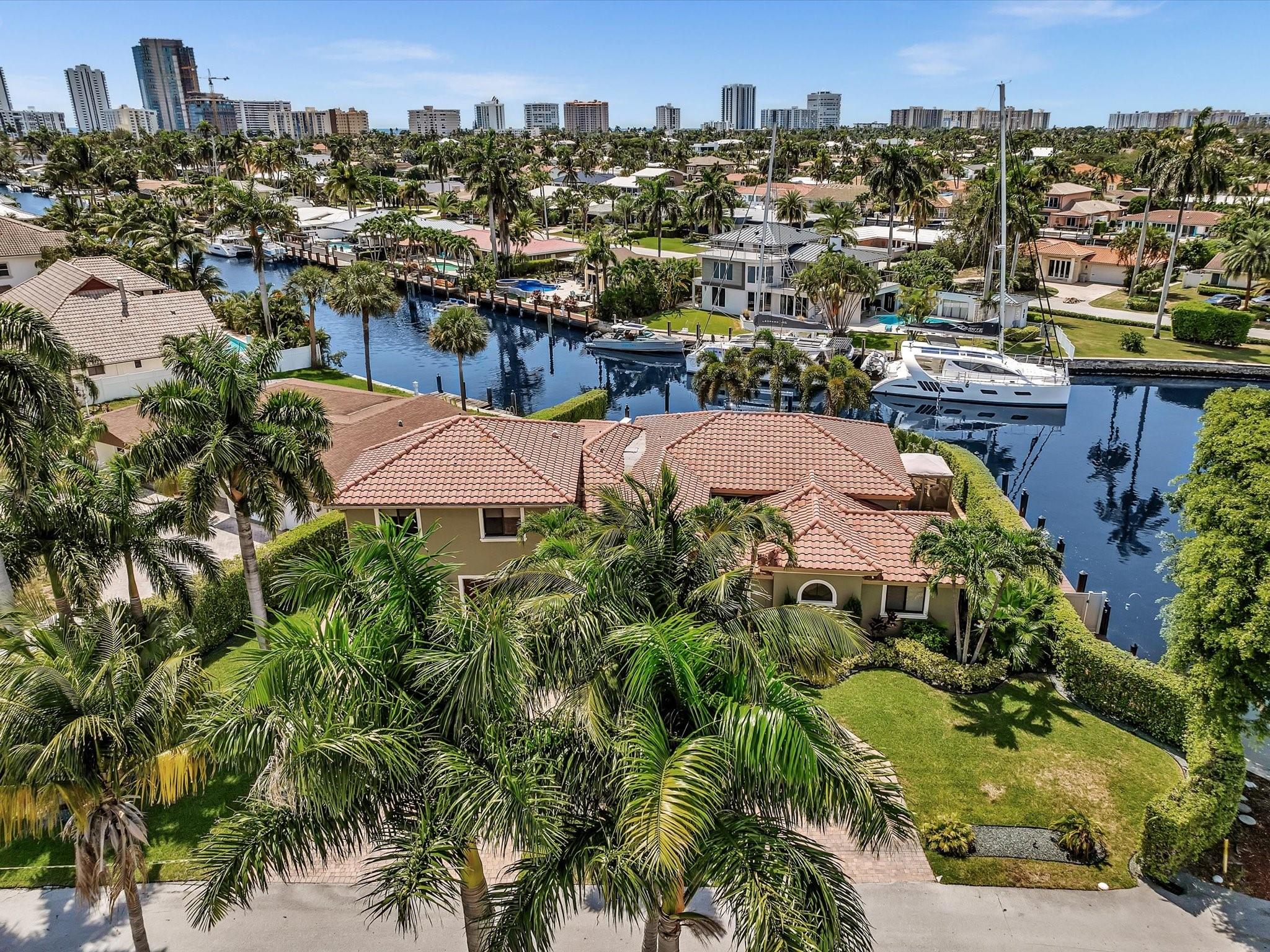 SANTA BARBARA SHORES - Residential