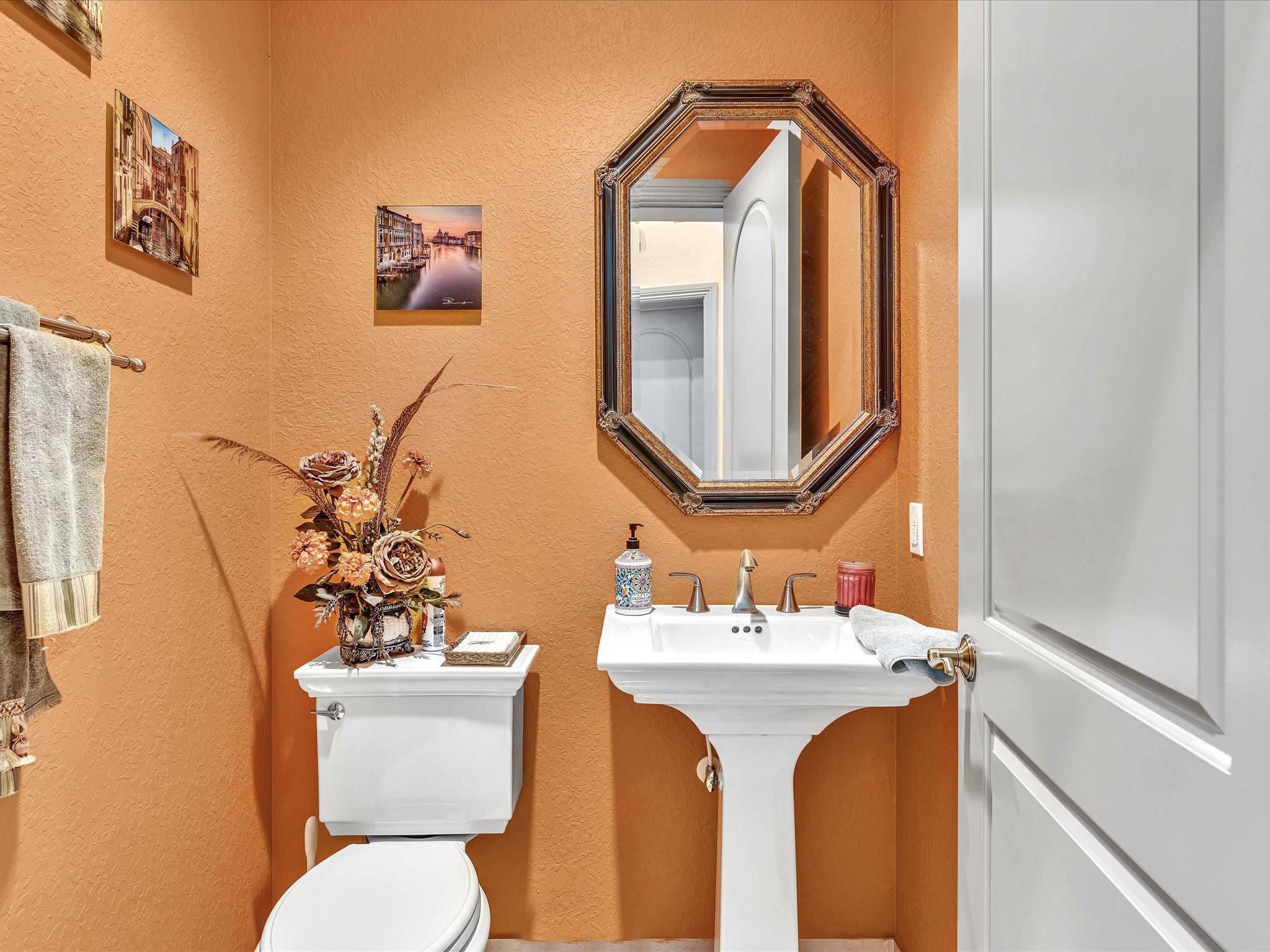 SANTA BARBARA SHORES - Residential
